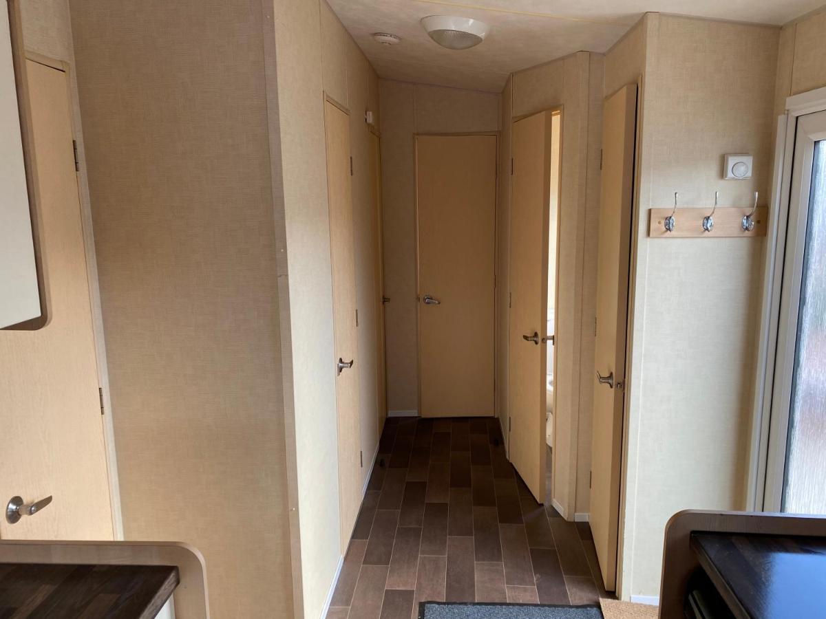 3 Bedroom 8 Berth Standard Basic Caravans With Hot Tub,Mountain Bikes Tattershall Dış mekan fotoğraf
